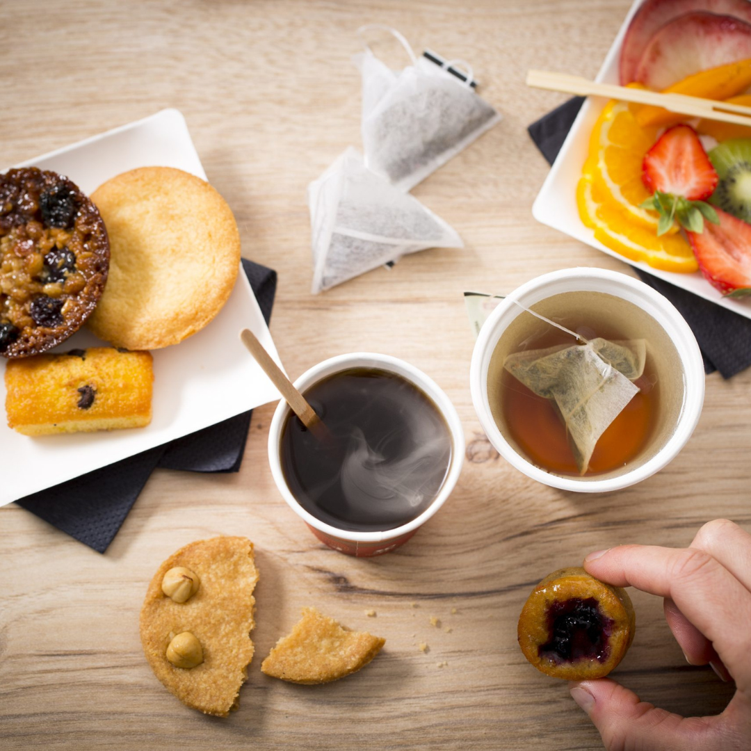 Au Bureau des Saveurs, propose de délicieux petits déjeuners et pauses gourmandes, parfaits à tout moment de la journée ! Des viennoiseries aux biscuits moelleux, régalez-vous à chaque instant.